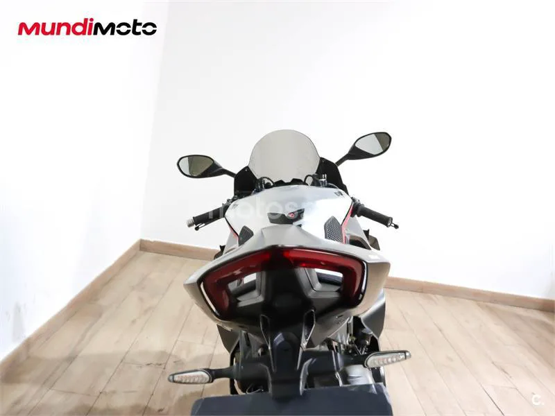 Ducati Panigale V4 – Vista 4