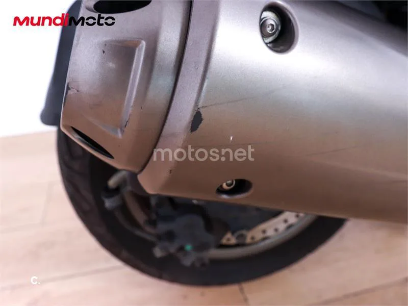 Kymco K-XCT 125i – Vista 22