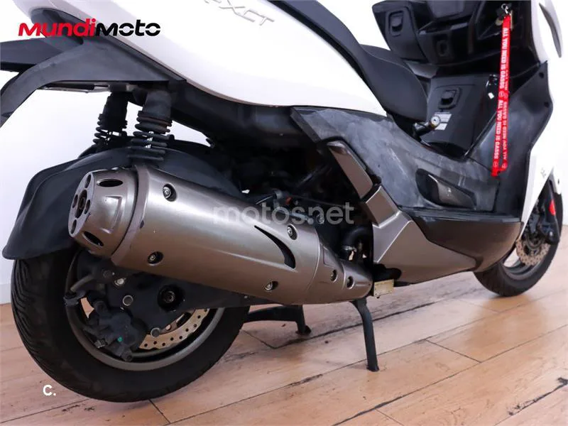 Kymco K-XCT 125i – Vista 4