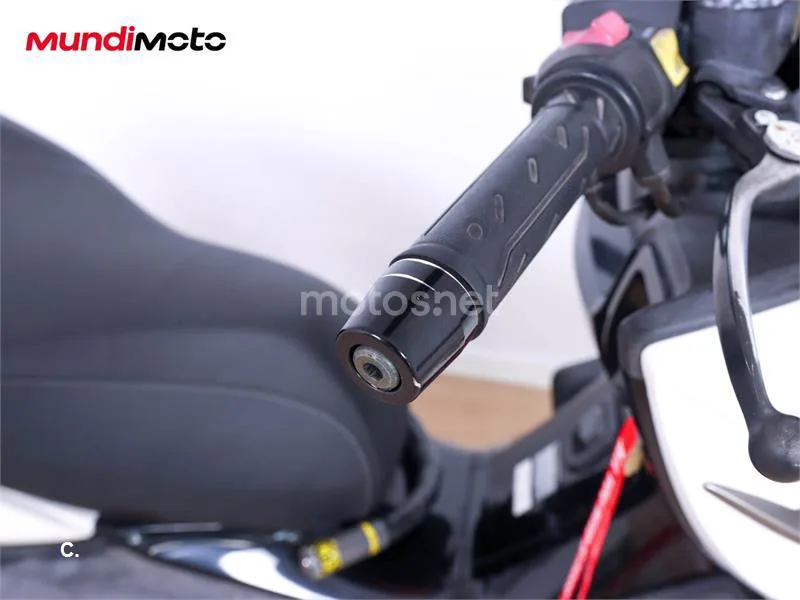 Kymco K-XCT 125i – Vista 31