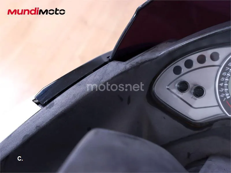 Kymco K-XCT 125i – Vista 47