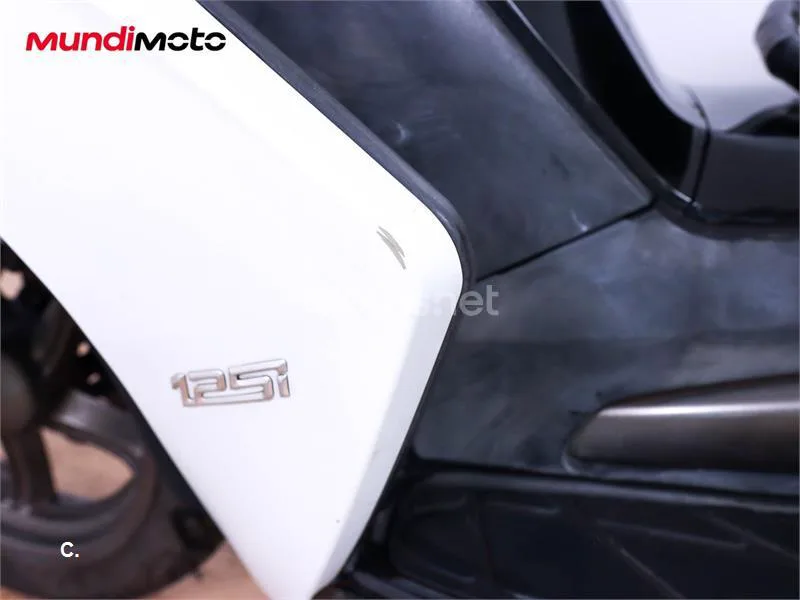 Kymco K-XCT 125i – Vista 54