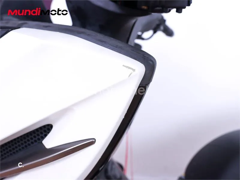 Kymco K-XCT 125i – Vista 56