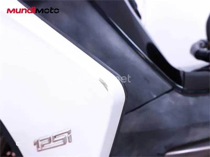 Kymco K-XCT 125i – Vista 57