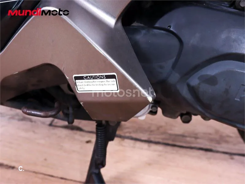 Kymco K-XCT 125i – Vista 60