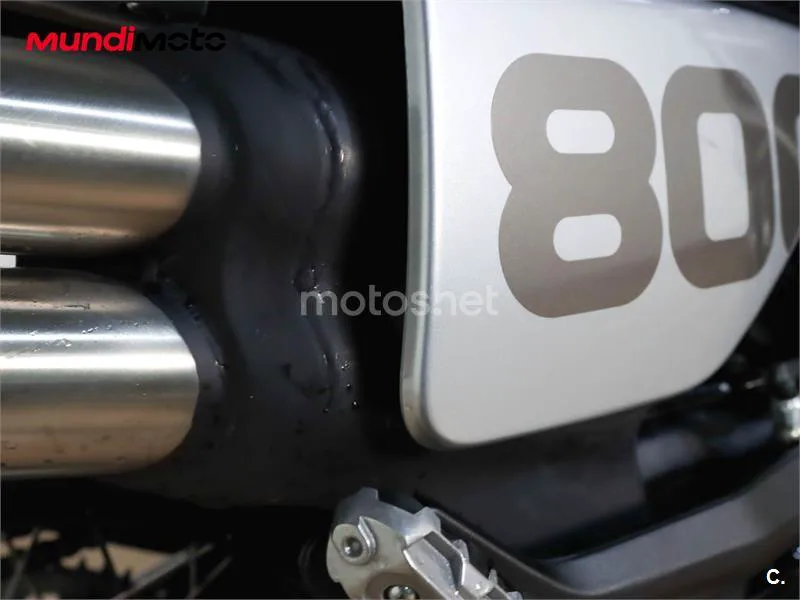 Benelli Leoncino 800 – Vista 16