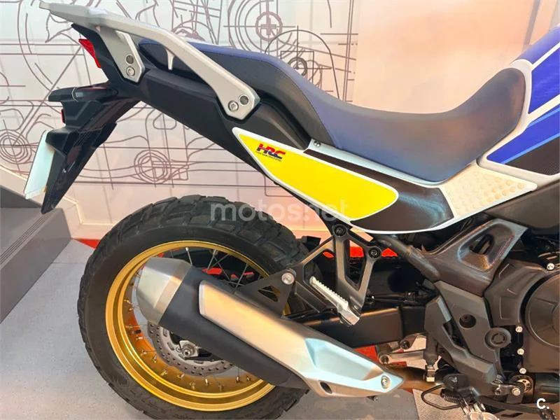 Honda XL 750 Transalp – Vista 7