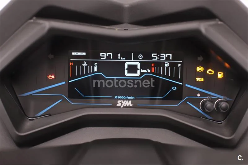 SYM Maxsym GT 400 – Vista 5