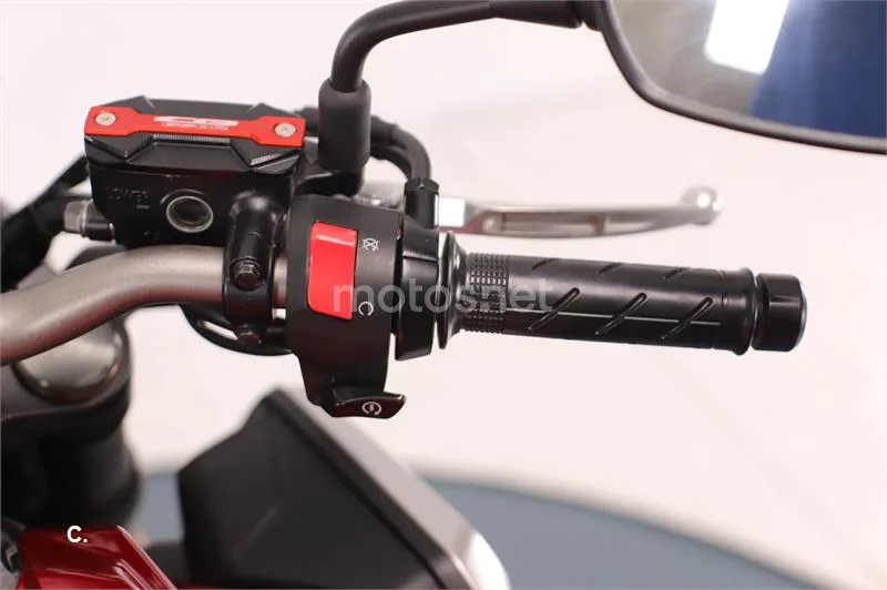 Honda CB 650 R – Vista 8