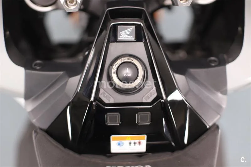Honda X-ADV – Vista 7
