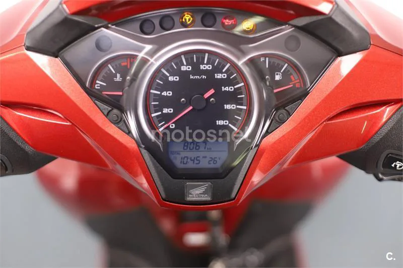 Honda SH 300i – Vista 5