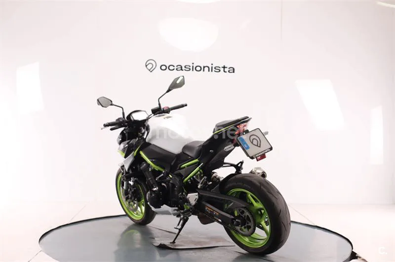 Kawasaki Z900 – Vista 3