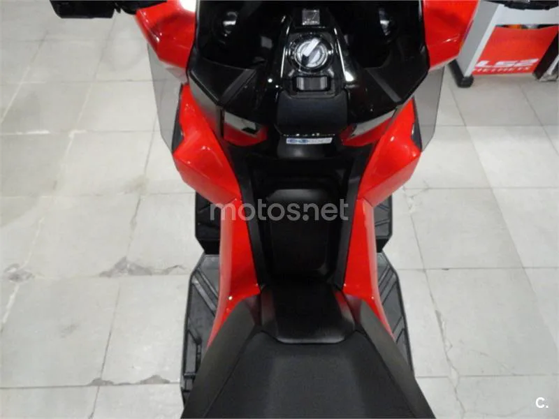 Honda ADV 350 – Vista 10