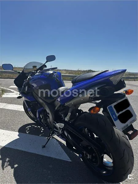 Yamaha R1 – Vista 4