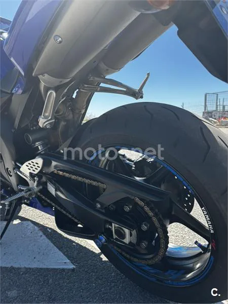 Yamaha R1 – Vista 5