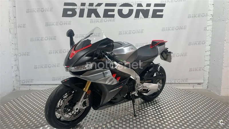 Aprilia RSV4 – Vista 3