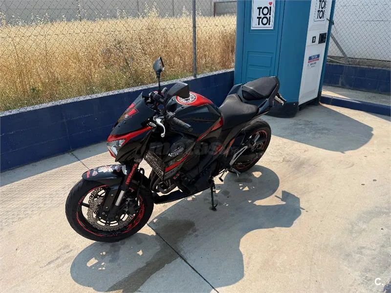 Kawasaki Z800 – Vista 3