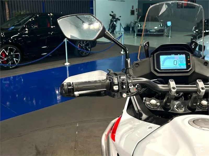 Honda XL 750 Transalp – Vista 34