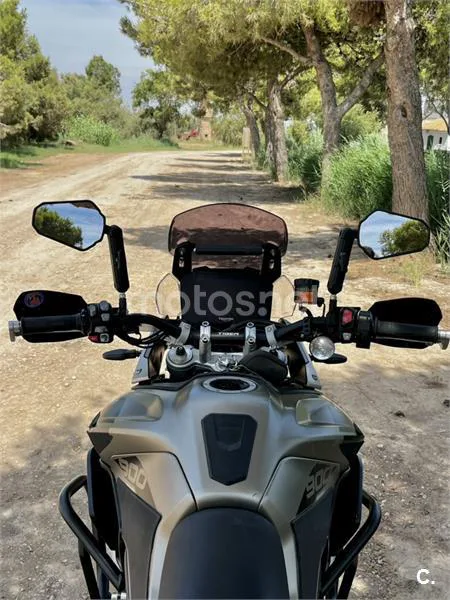 Triumph Tiger 900 – Vista 2