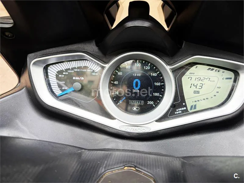 Kymco Xciting S 400 – Vista 8