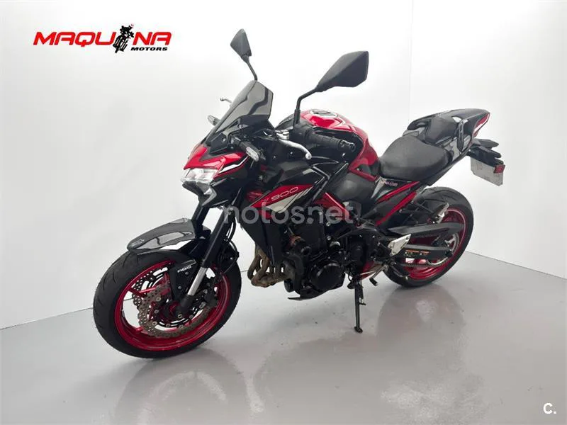Kawasaki Z900 – Vista 16