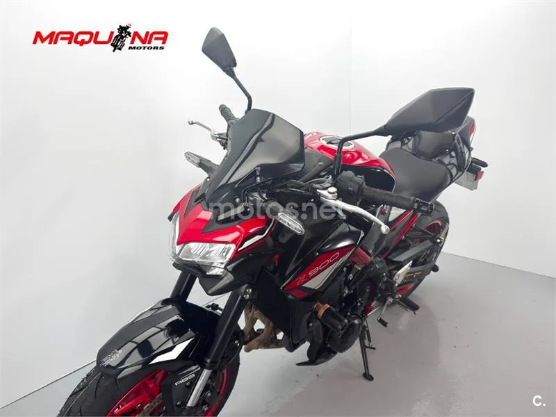 Kawasaki Z900 – Vista 17