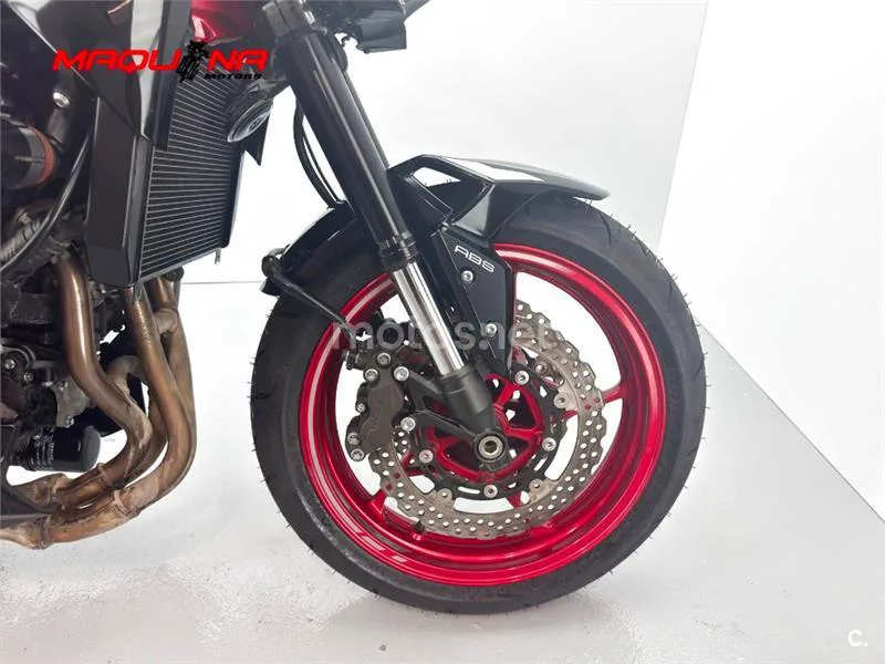 Kawasaki Z900 – Vista 5