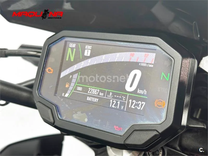 Kawasaki Z900 – Vista 8