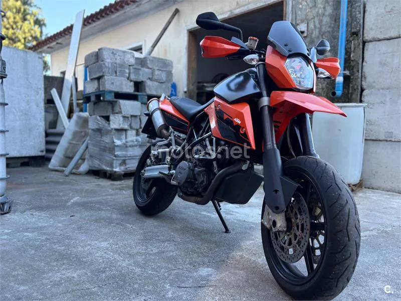 KTM 990 SM – Vista 3