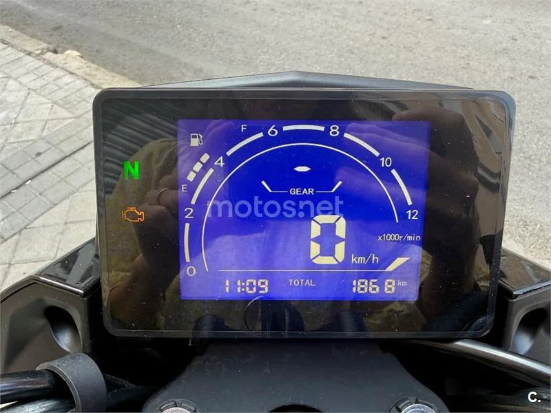 QJ Motor TRX 125 – Vista 5