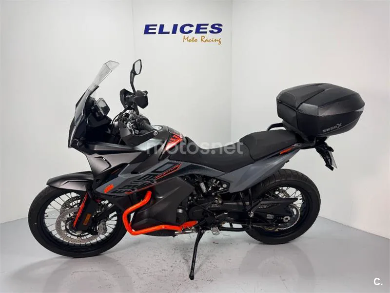 KTM 890 – Vista 13
