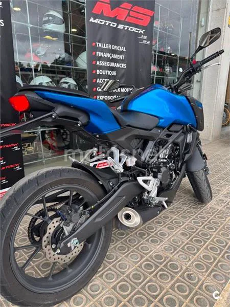 Honda CB 125 R – Vista 8