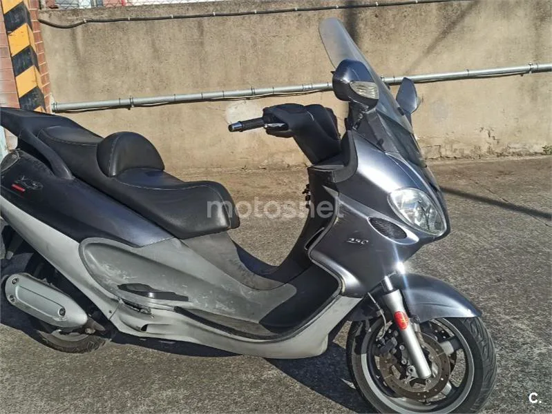 Piaggio X9 250 Evolution – Vista 2