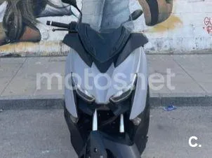 Yamaha XMAX 300 – Vista 2