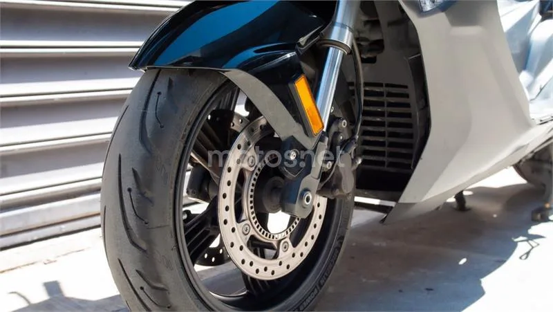 BMW C 650 – Vista 14