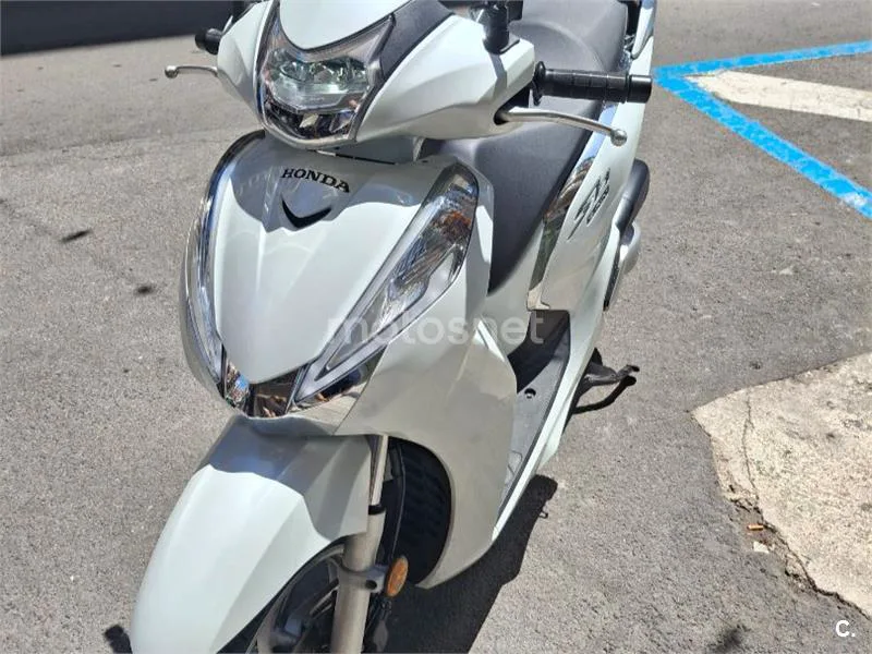 Honda SH 300i – Vista 7