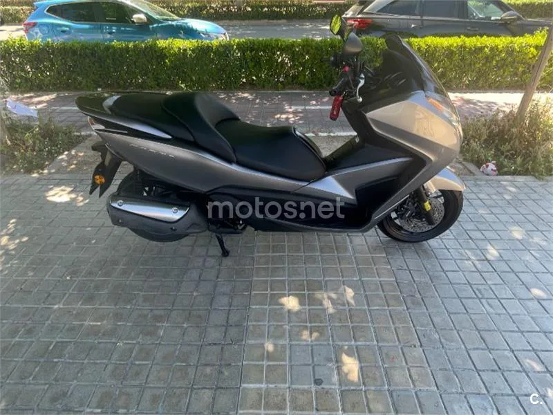 Honda NSS 300 Forza – Vista 3