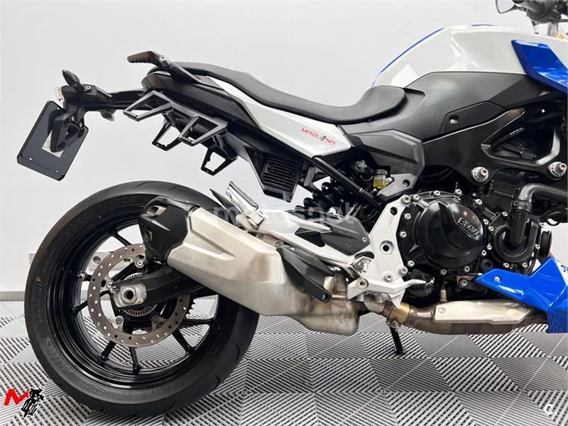 BMW F 900 R – Vista 4