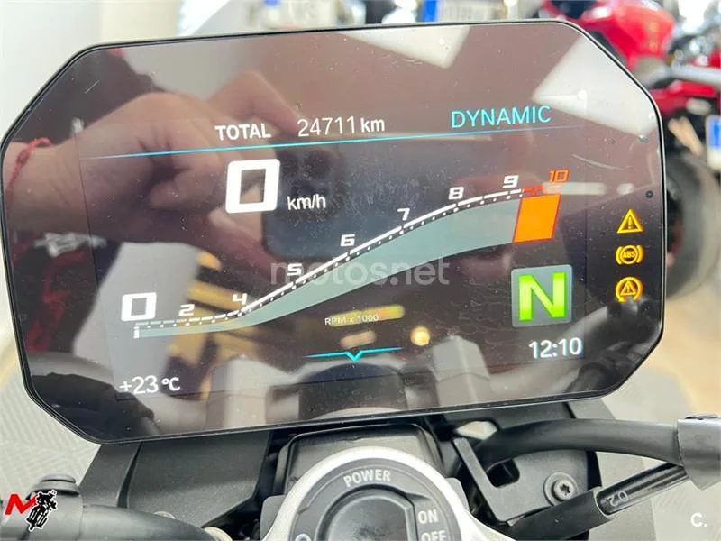 BMW F 900 R – Vista 8