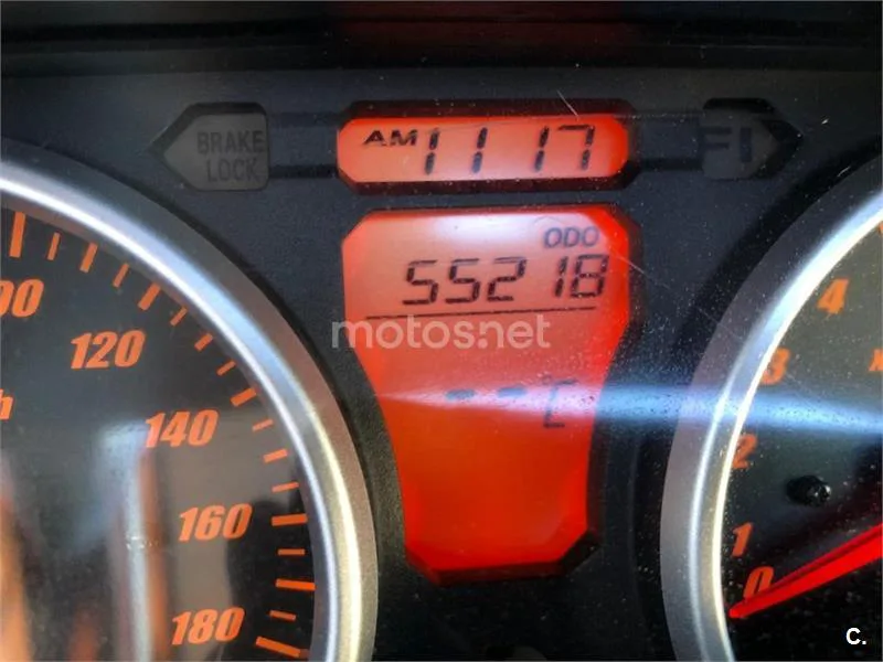 Suzuki Burgman 400 – Vista 14