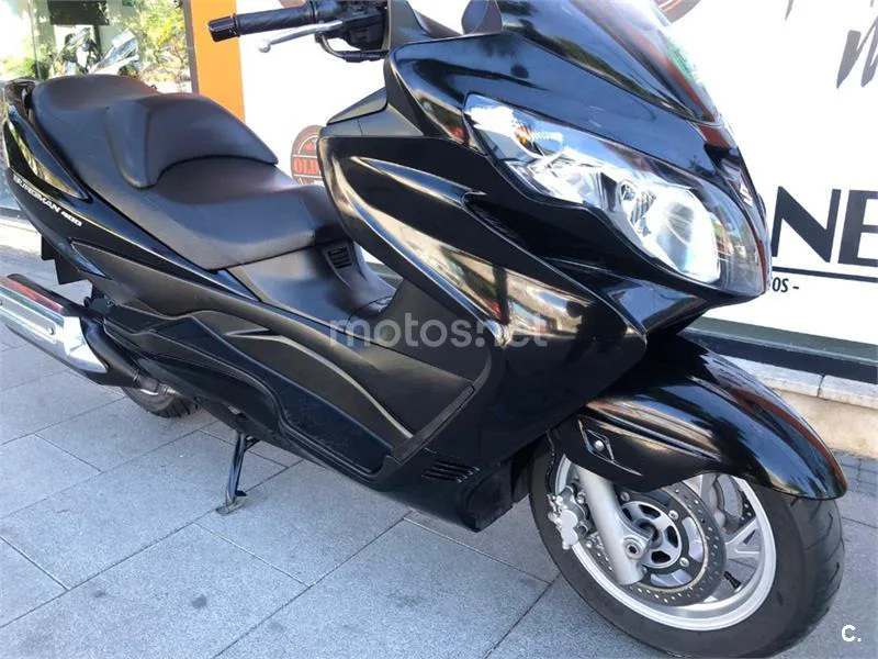 Suzuki Burgman 400 – Vista 10