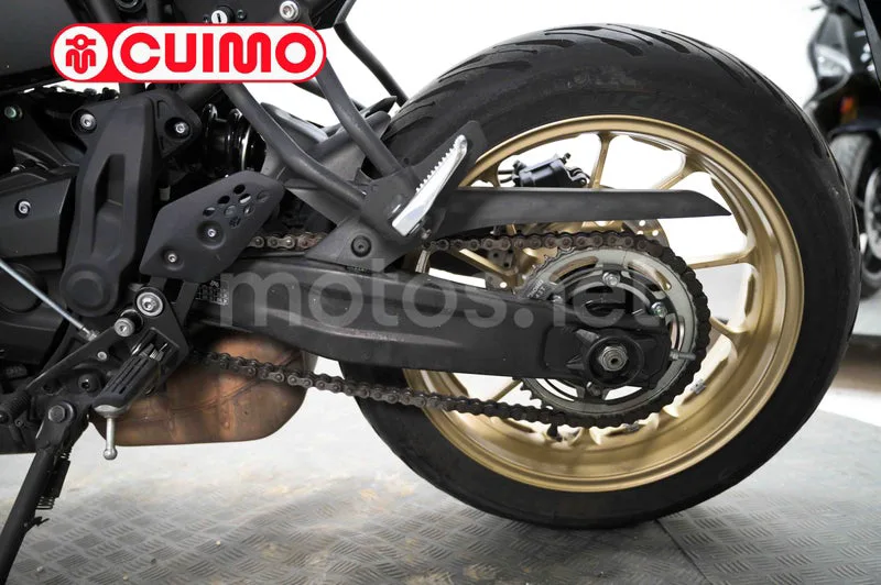 Yamaha XSR 700 – Vista 12