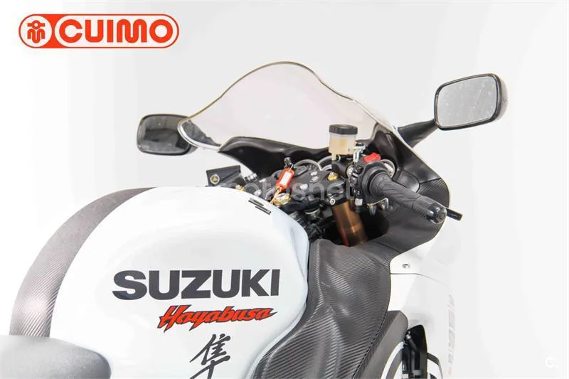 Suzuki Hayabusa – Vista 15