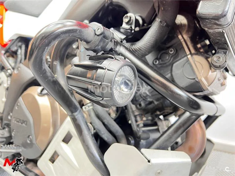 Suzuki V-Strom 1050 – Vista 7