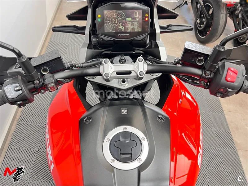 Suzuki V-Strom 1050 – Vista 8