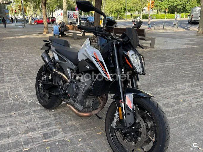KTM 790 – Vista 2
