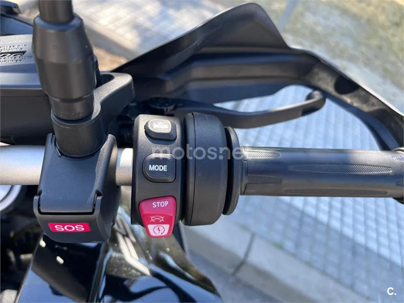 BMW F 900 XR – Vista 4