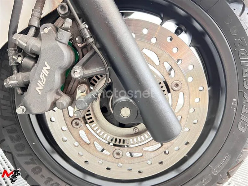 Honda Forza 300 – Vista 6