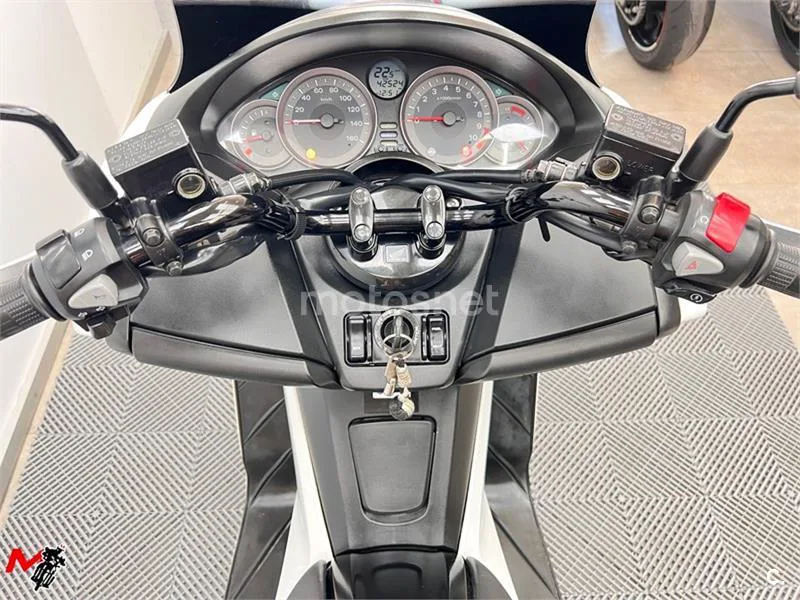 Honda Forza 300 – Vista 7