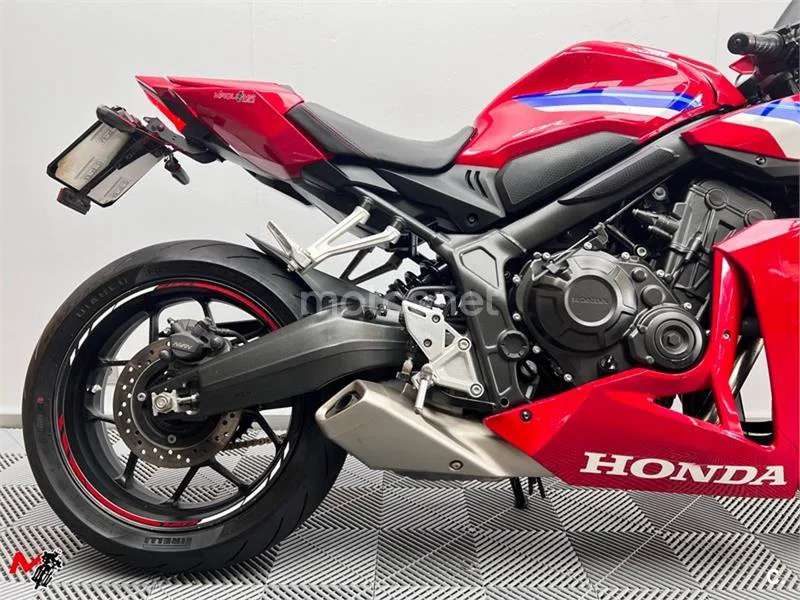 Honda CBR 650 R – Vista 4